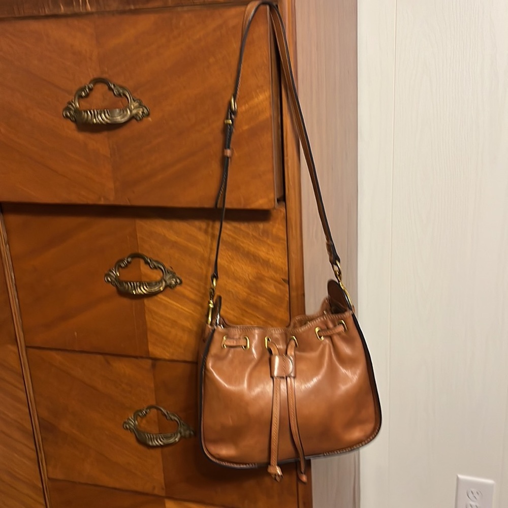 COPY - Frye leather Drawstring Bucket Crossbody Handbag - Picture 4 of 6